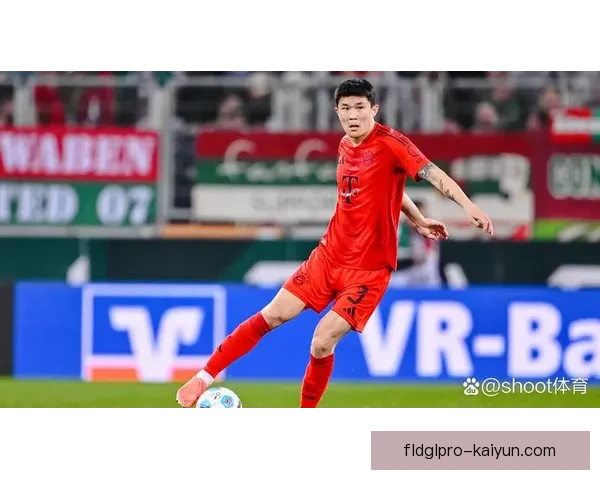 金玟哉正式签约拜仁，身披3号球衣迎来新篇章，值得关注！