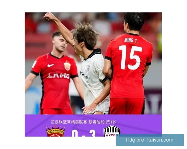 范戴克在慈善活动中的表现备受关注，彰显球员社会责任感。