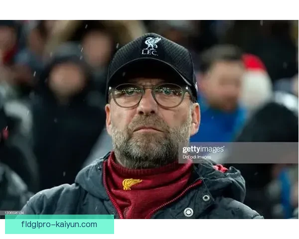 阿利松指挥防线能力持续提升，展现出稳健的状态与领导力